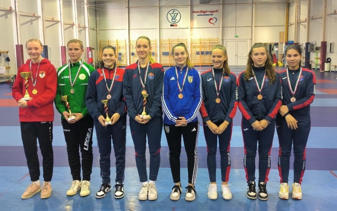 Monori Mátyás és Szabó Polli nyerte a kadet kard Mk-t