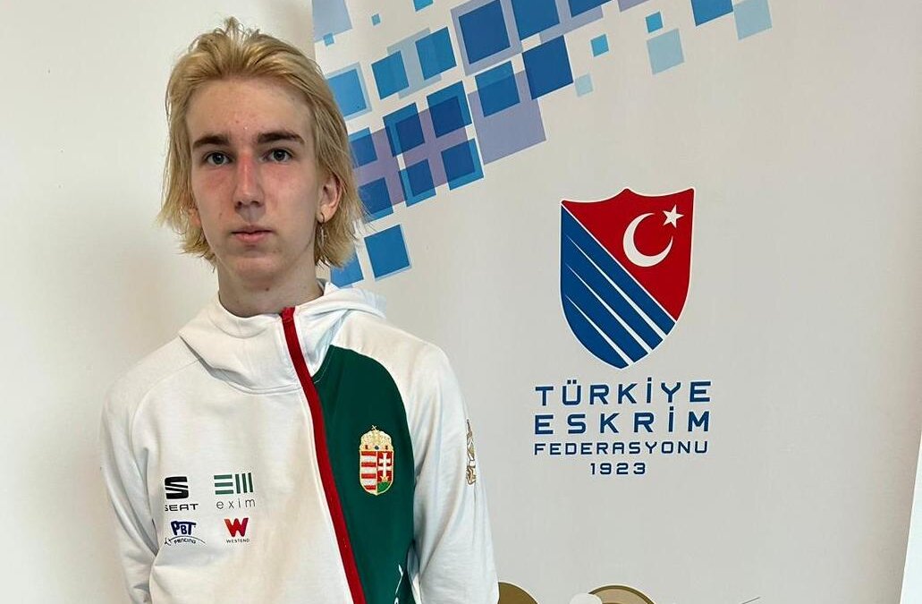 Tabajdi értékes helyezése