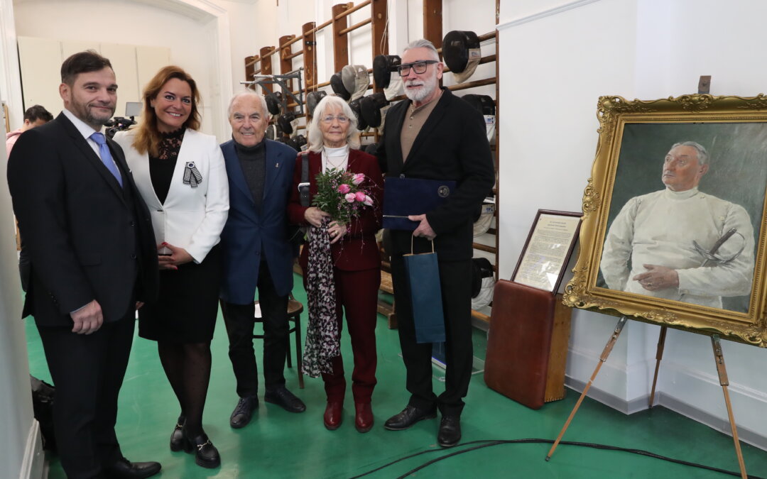 Gerentsér László nevét viseli a belvárosi vívóterem