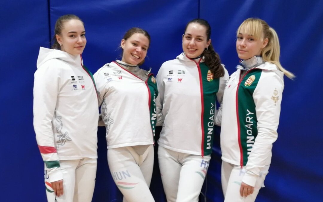 11. a junior női tőrcsapat