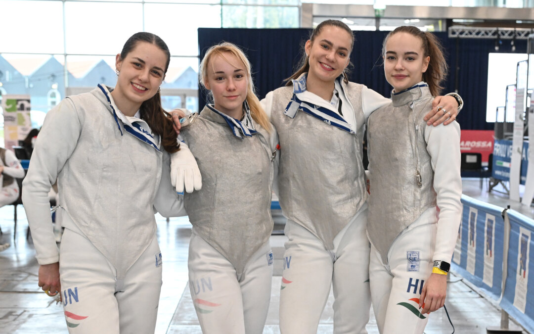 Helyezések junior tőrcsapatban