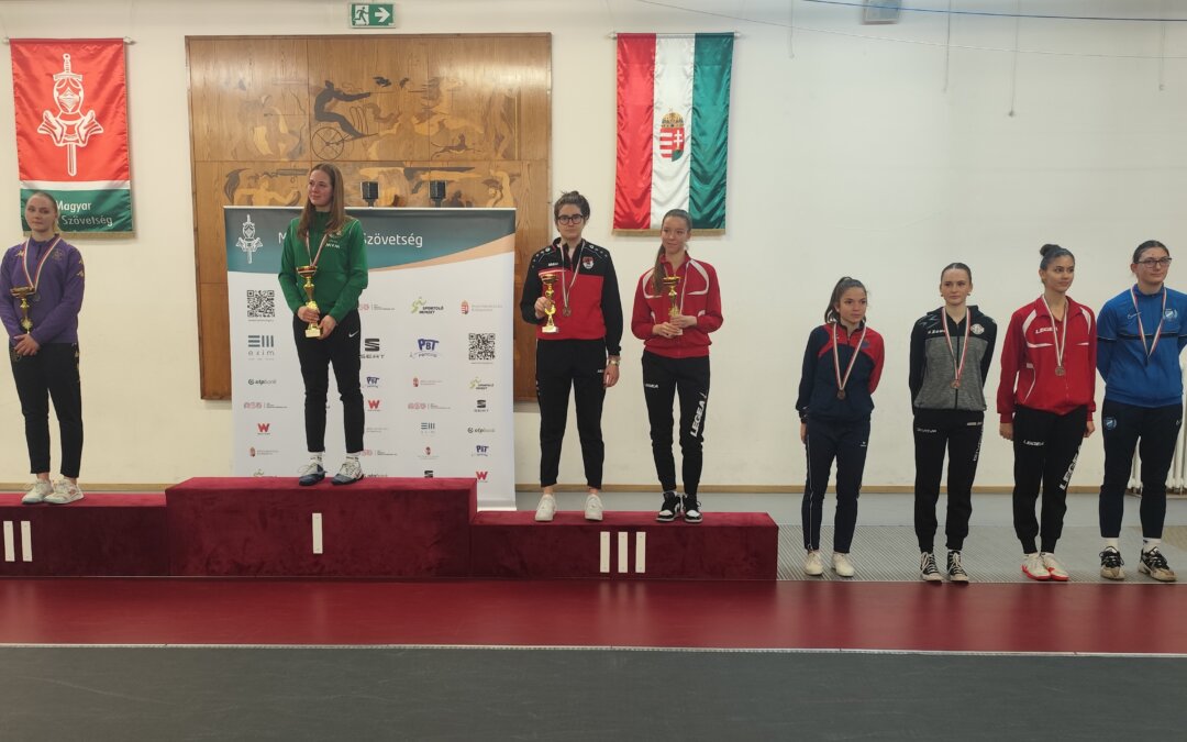 Lotti és Domonkos a junior bajnok