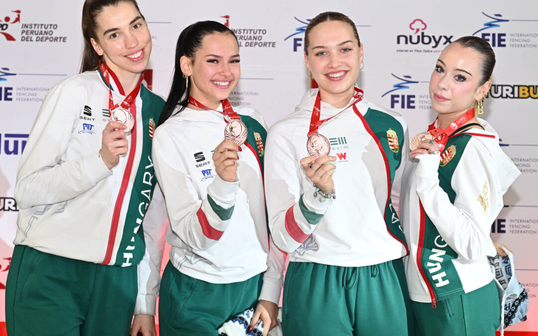 Bronzérmes a női kardcsapat!