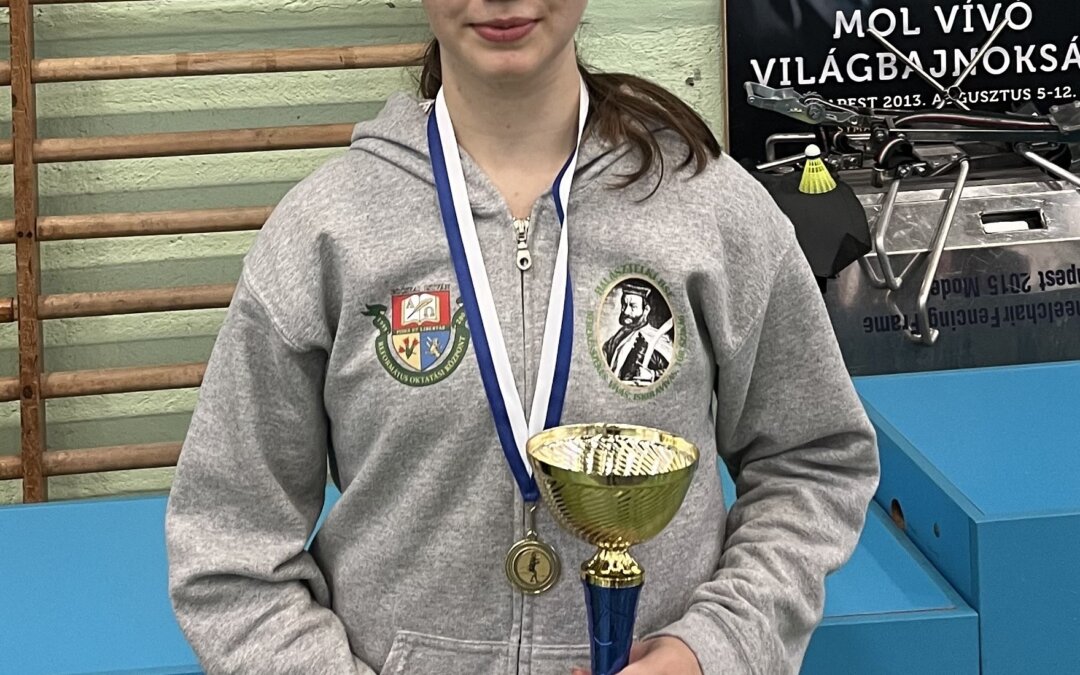 Kadet tőr: Regináé és Balázsé az első kör