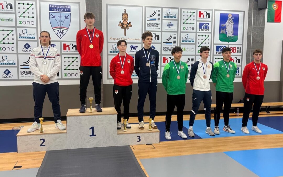 Grósz és Zhou nyerte az évnyitót