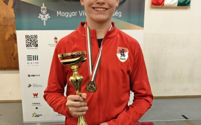 Honvédos aranyak kadet tőrben